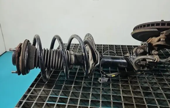 Front shock absorber/damper