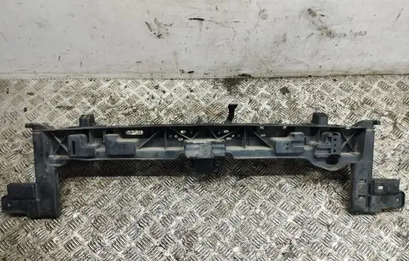 Peugeot 5008 Top upper radiator support slam panel