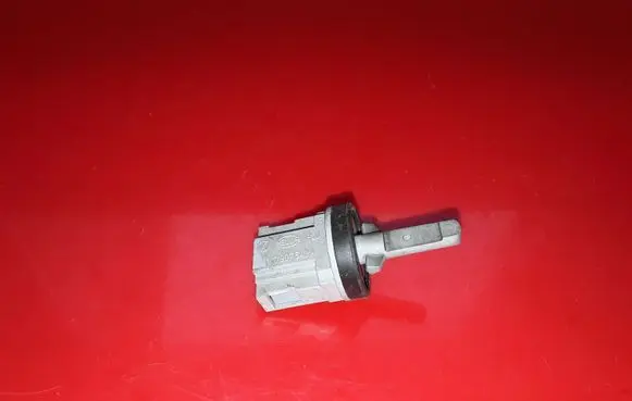 Volkswagen PASSAT B5.5 Interior temperature sensor 1J0907543A