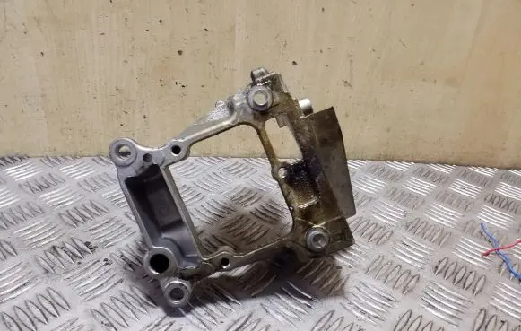 Land Rover Range Rover Sport L494 Fuel pump bracket 9X2Q9A361CA
