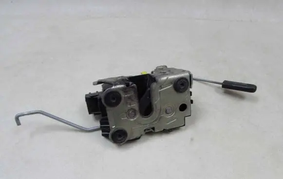 Iveco Daily 4th gen Front door lock 42189