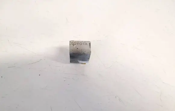Toyota Auris 150 Other relay 9008087019 90080-87019