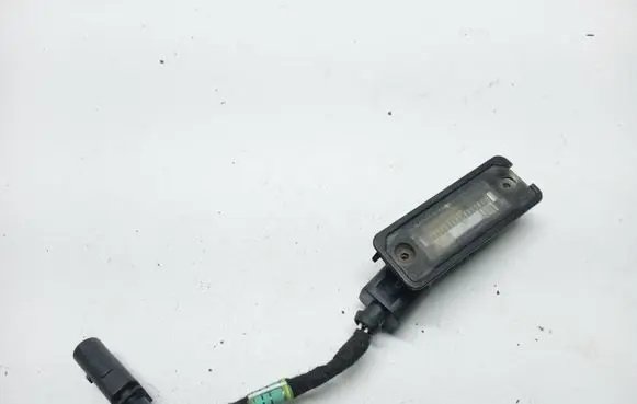 Volkswagen Golf V Number plate light 1J6943021B