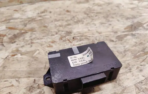 Maserati Quattroporte Window wiper relay 204958