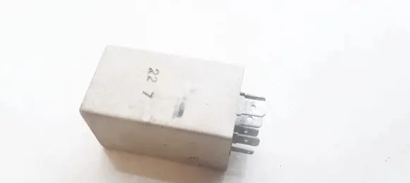 Renault Laguna I Other relay 7700844036