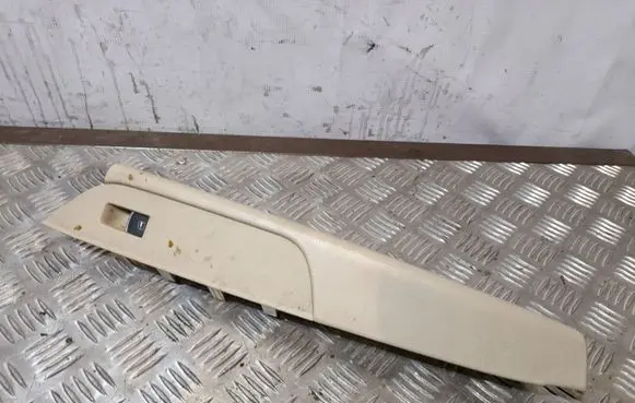 Volkswagen Touareg II Other rear door trim element 7P6867363