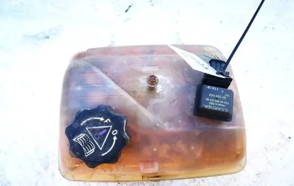 Fiat Ulysse Coolant expansion tank/reservoir f02736 f02772
