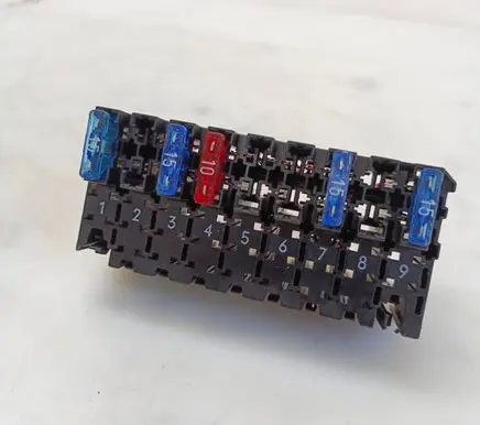 Mercedes-Benz E W210 Fuse box set 0015457901 14566 17849