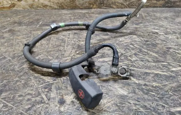 Lexus LS 460 - 600H Positive cable (battery) 8282150460