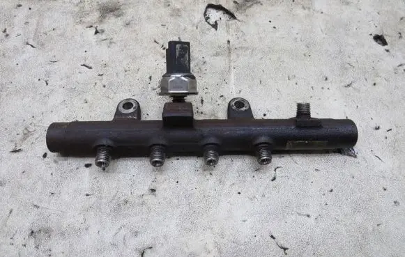 Nissan Juke I F15 Fuel main line pipe GMAUTO4574097