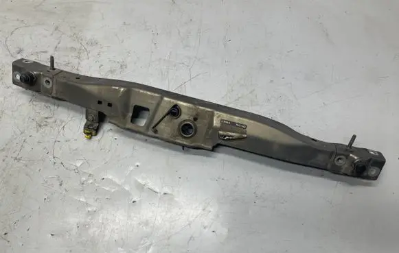 Top upper radiator support slam panel