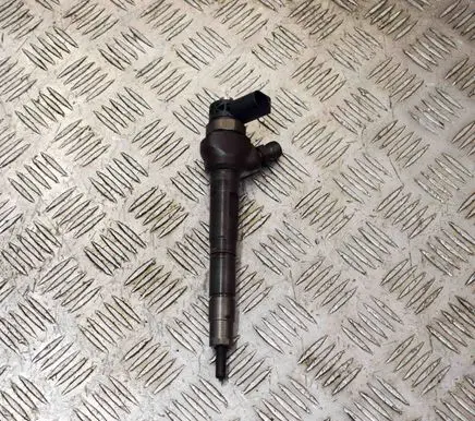 Fuel injector