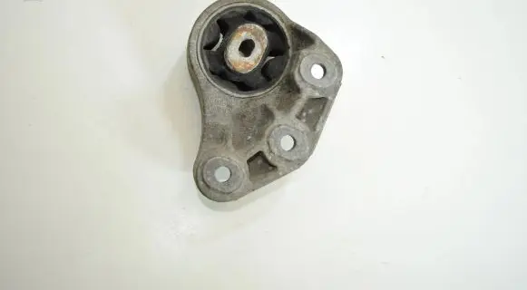 Audi A4 S4 B6 8E 8H Engine mount bracket 8E0599125B