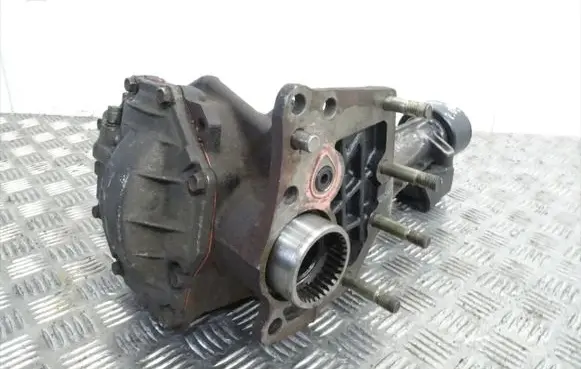 Gearbox transfer box case