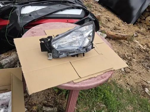 Mazda 2 Headlight/headlamp DB5J51040