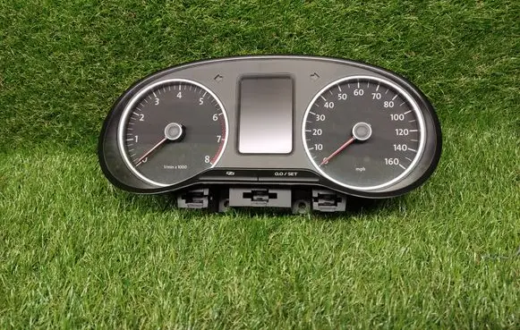 Volkswagen Polo IV 9N3 Speedometer (instrument cluster) 6R0920960D