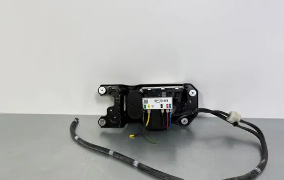 BMW X5 G05 Air suspension compressor/pump 5A0C990