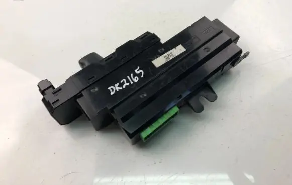 Volvo S60 Electric window control switch 8622040