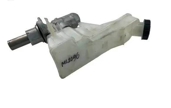 Mercedes-Benz CLA C117 X117 W117 Master brake cylinder A2464340202