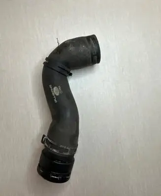 Land Rover Range Rover Evoque L538 Intercooler pipe mounting bracket CPLA8B273CC