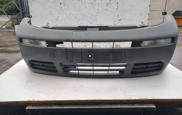 Opel Vivaro Front bumper 