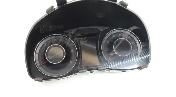 Hyundai i40 Speedometer (instrument cluster) 940133Z000