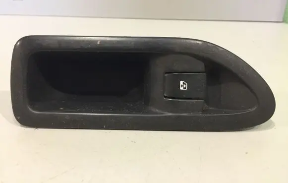 Renault Laguna II Electric window control switch 8200016014