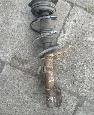 Nissan Navara D40 Front shock absorber/damper