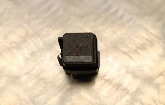 Renault Kadjar Other relay 252309F915