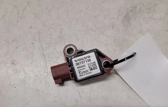 Volvo V50 Airbag deployment crash/impact sensor 30737138 MRSA5 8840A6