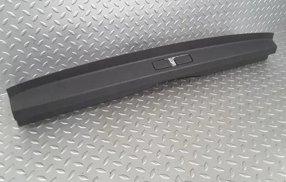 Citroen C5 Aircross Tailgate/boot lid lock trim 9817158677