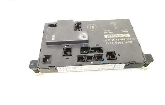Mercedes-Benz E W211 Door control unit/module 2118208185 2038109116