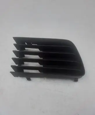 Toyota Prius (XW20) Front bumper lower grill 5311347020