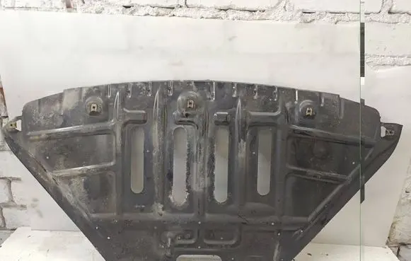 BMW X1 E84 Engine splash shield/under tray 