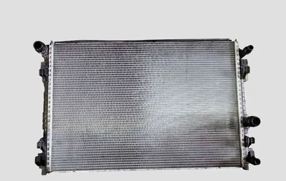 Volkswagen Golf VII Radiator set FZ493005 5Q0121251HM