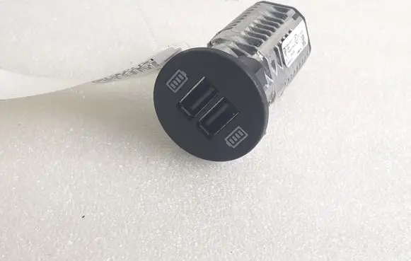 Porsche Macan (95B) USB socket connector 95B035222