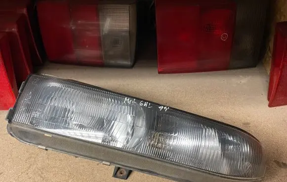 Mitsubishi Galant Headlight/headlamp 10037833