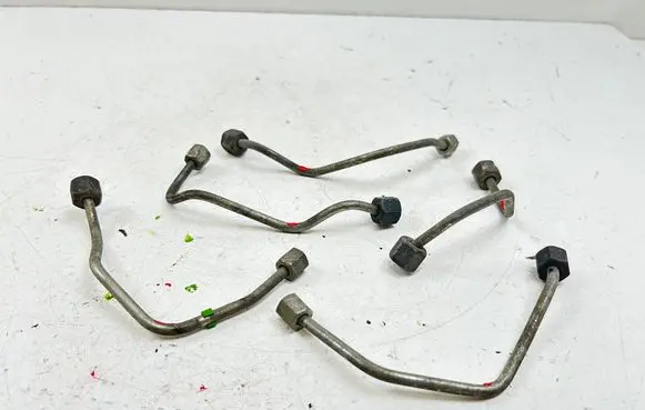 Volvo V60 Fuel injector supply line/pipe 