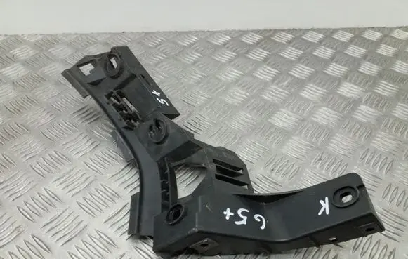 Volkswagen Golf Plus Bumper support mounting bracket corner 5M0807375