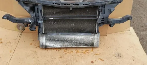 Mercedes-Benz Vito Viano W639 Radiator support slam panel