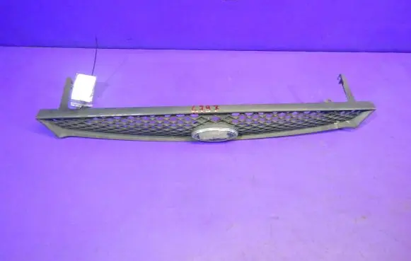 Ford Focus Front bumper upper radiator grill 98AB8200CH
