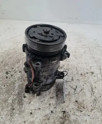 Volkswagen Golf IV Air conditioning (A/C) compressor (pump)