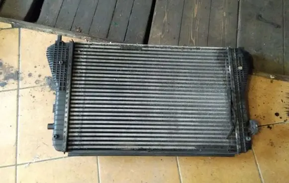 Audi A3 S3 A3 Sportback 8P Intercooler radiator 1K0145803A