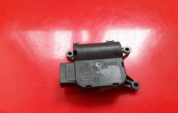 Skoda Yeti (5L) Air flap motor/actuator 1K0907511J 0132801392 996644NB