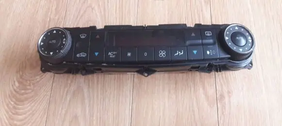 Mercedes-Benz E W211 Climate control unit 2118300685