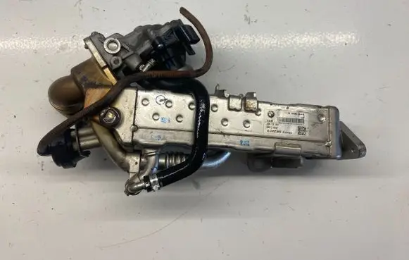 BMW 3 F30 F35 F31 EGR valve cooler 8596444