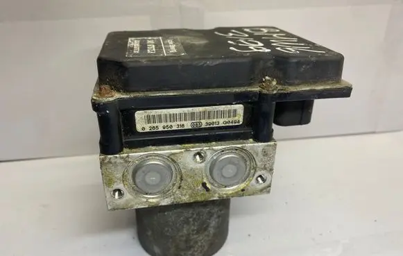 BMW 6 E63 E64 ABS Pump 34516767239 3451676890601 34526767241