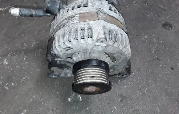 Mazda 3 II Generator/alternator 104210352 3M5T10300YD