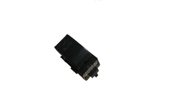 Toyota Avensis T250 Electric window control switch 8481005050 37030A1298
