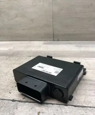 Audi A6 C7 Voltage converter/converter module 8K0959663F 8K0959663